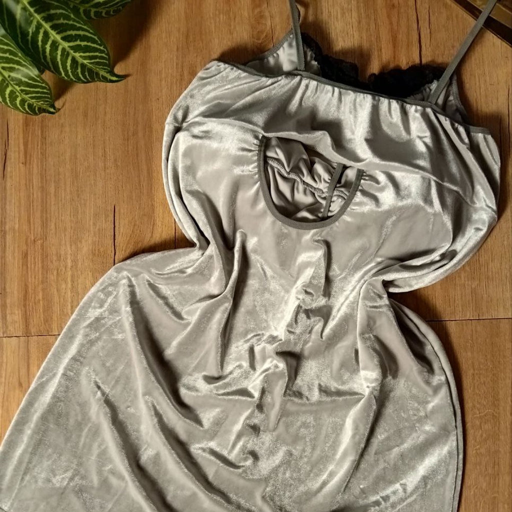 فستان قطيفة لاستيكي روعة