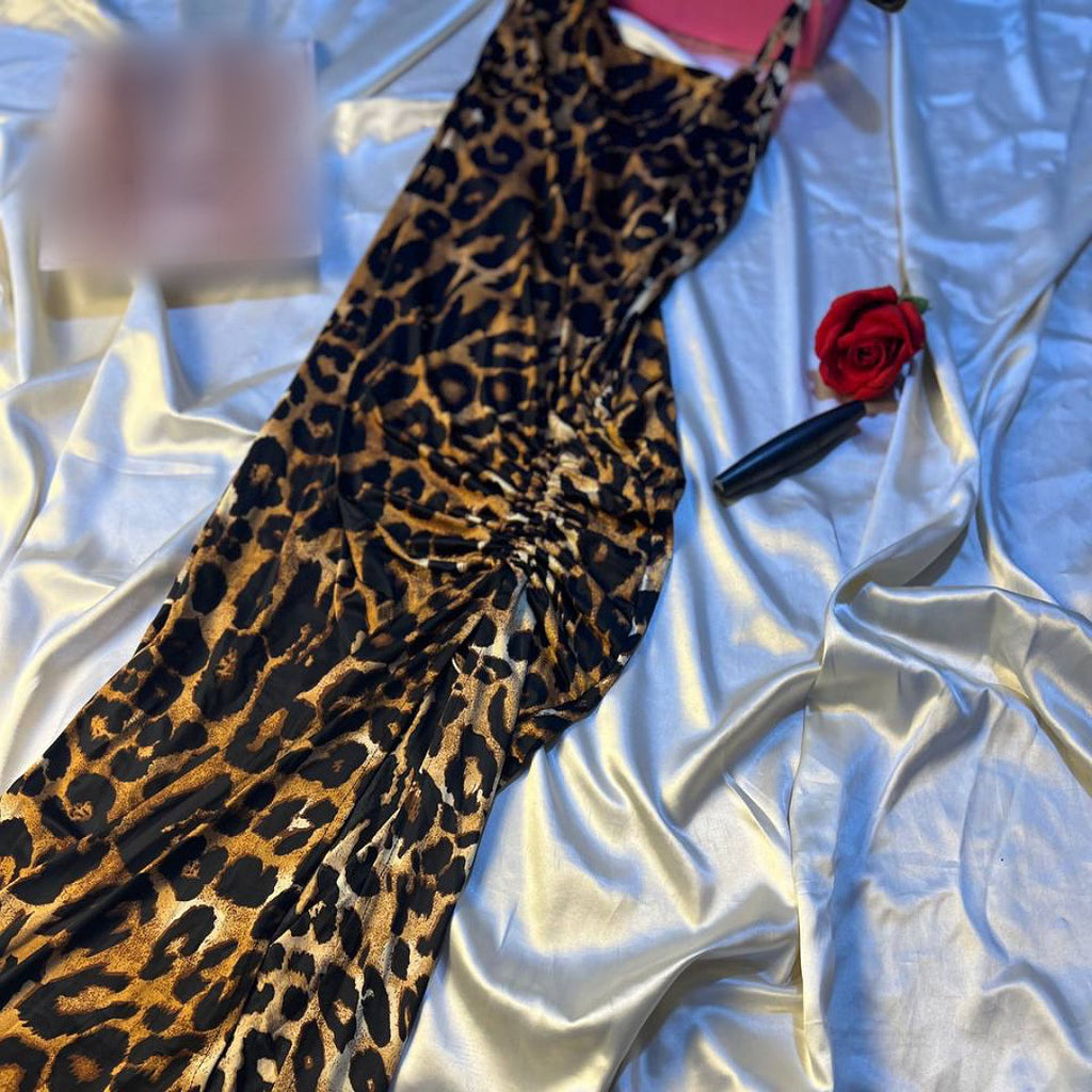 فستان سهرة بطبعة النمر